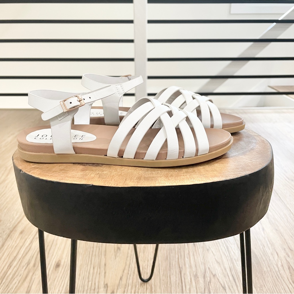 Nwt 7 White And Tan Gladiator Flat Sandals